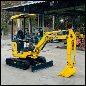 KOMATSU コマツ PC18MR-3